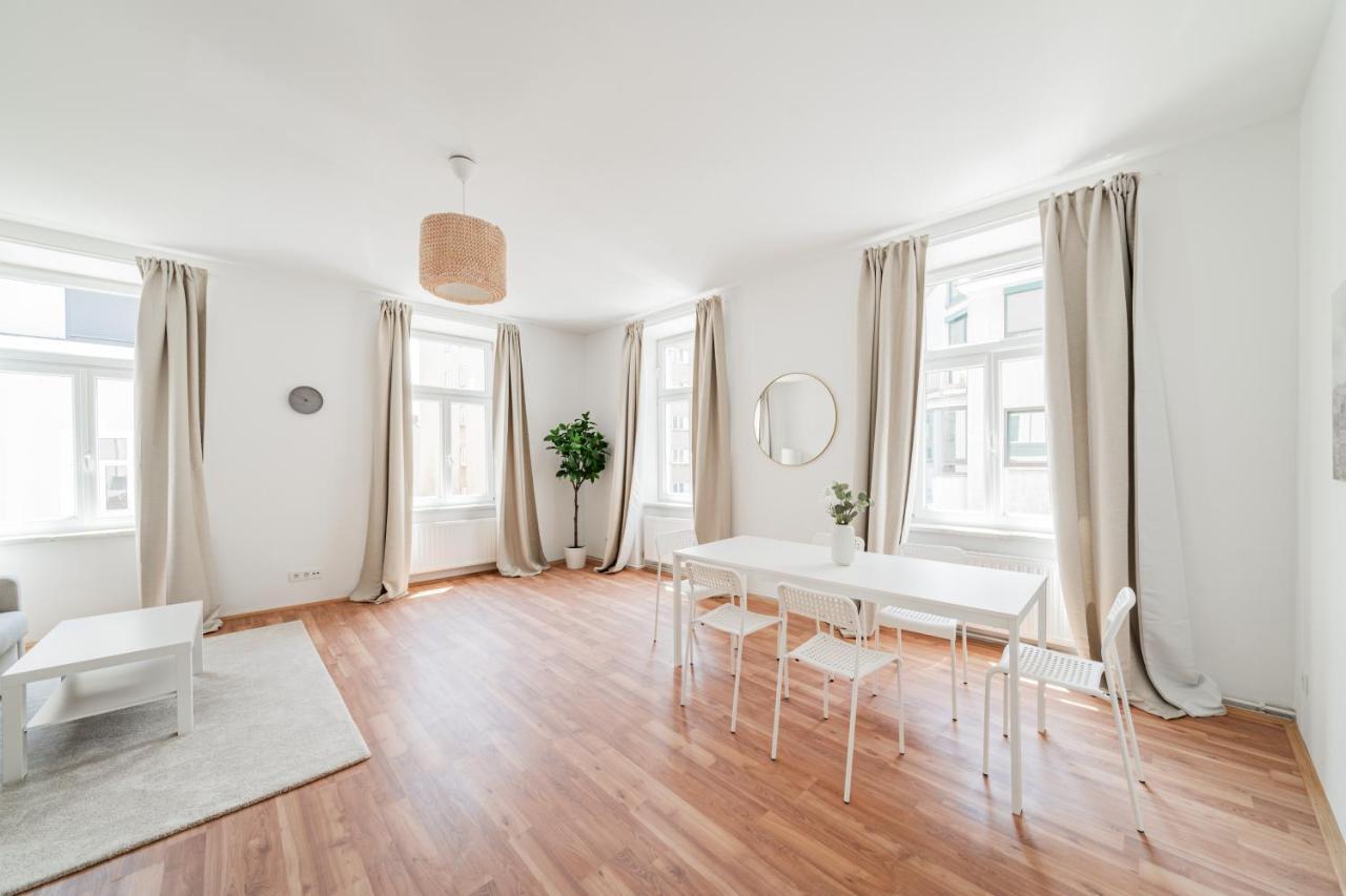 Central Appartment Vienna Esterno foto